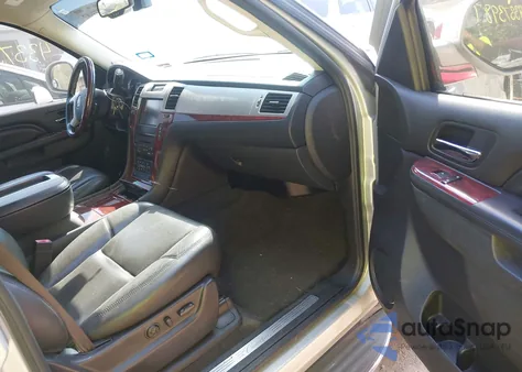 2013 Cadillac Escalade Esv Luxury from USA, damaged, VIN 1GYS4HEF5DR316286